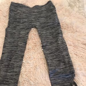 Gray and black Aéropostale leggings